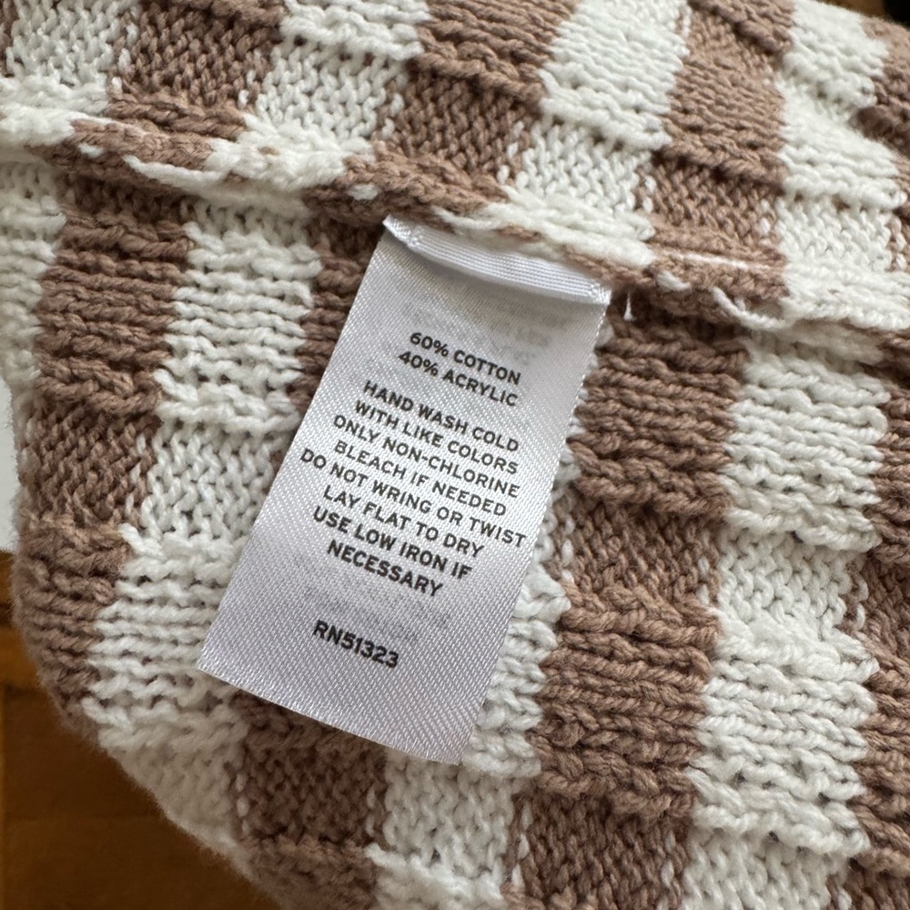 Halogen White and Tan Ribbed Sleeveless Tank Top - Picture 3 of 6